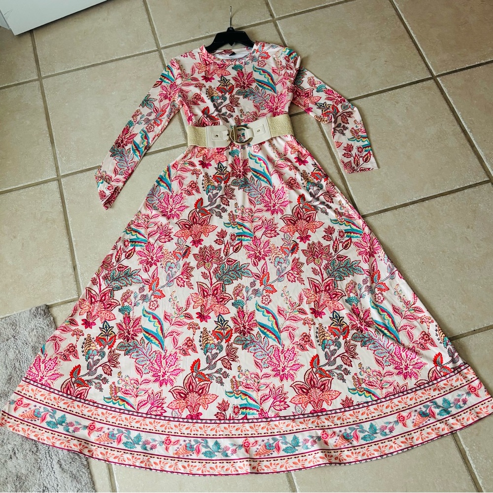 Floral Long-Sleeve Maxi Dress in Pink and Teal